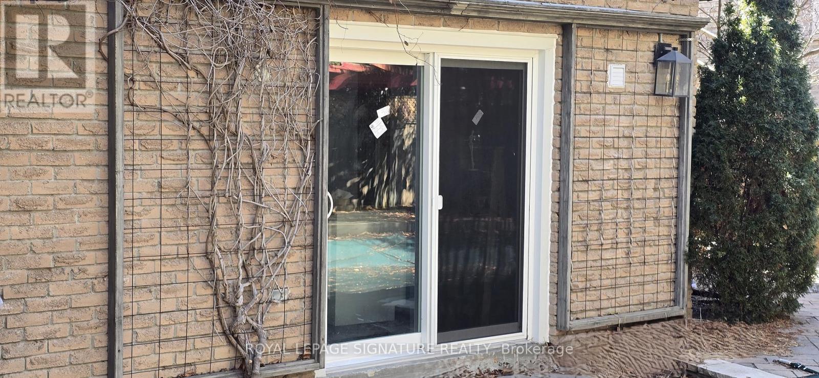 Basement - 105 Ashton Road, Newmarket, Ontario  L3Y 5R6 - Photo 3 - N12948376