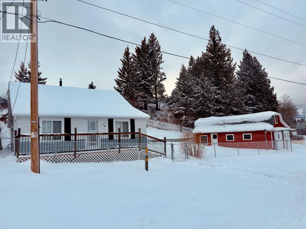 20970 7 Avenue, Bellevue, Alberta  T0K 0C0 - Photo 1 - A2298428