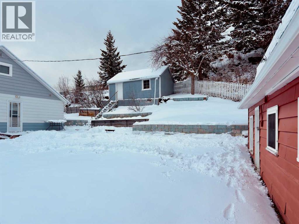 20970 7 Avenue, Bellevue, Alberta  T0K 0C0 - Photo 6 - A2298428