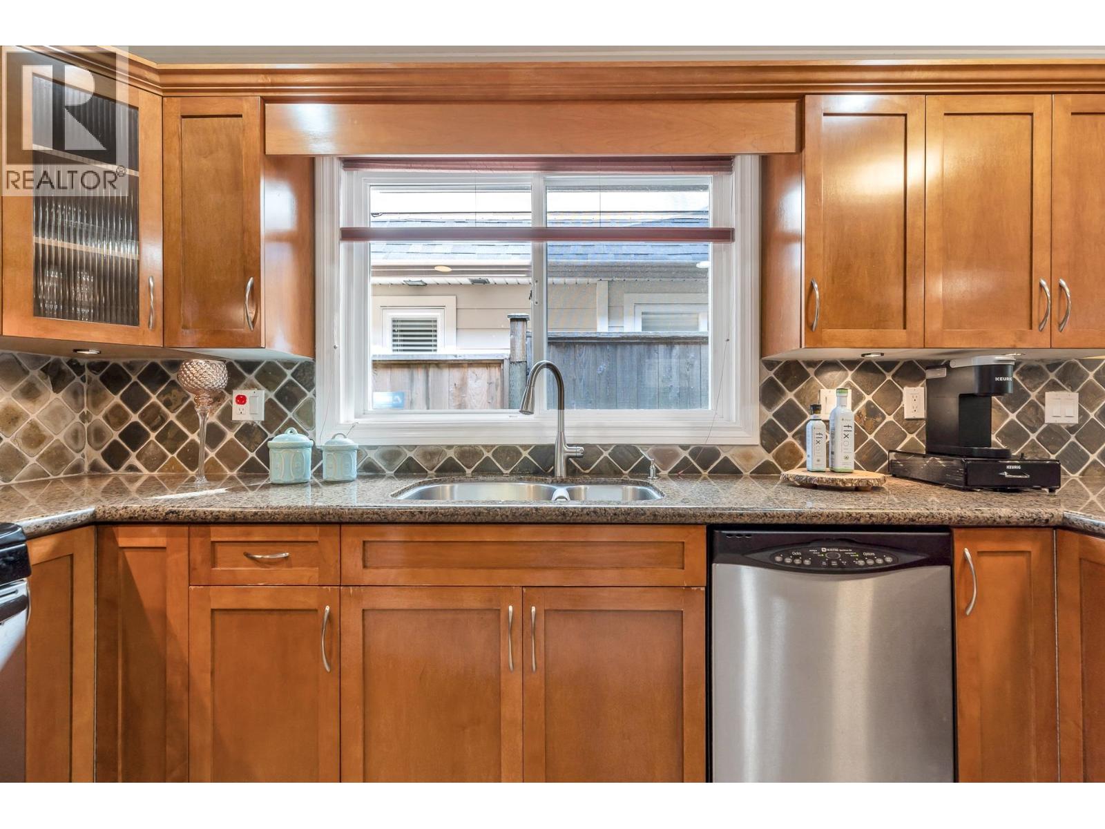 950 Seymour Boulevard, North Vancouver, British Columbia  V7J 2J8 - Photo 14 - R3104982