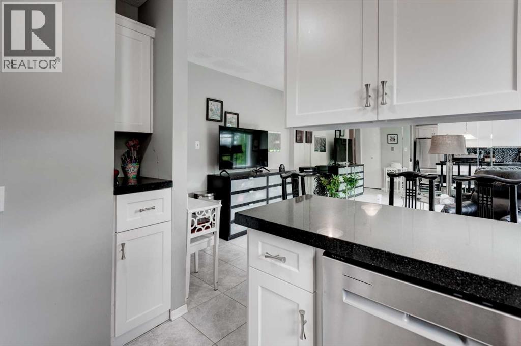 2, 10030 Oakmoor Way Sw, Calgary, Alberta  T2V 4S8 - Photo 16 - A2292111