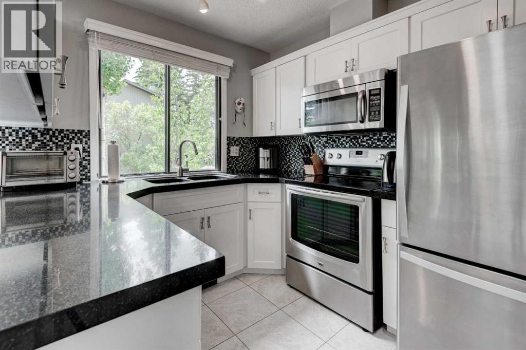 2, 10030 Oakmoor Way Sw, Calgary, Alberta  T2V 4S8 - Photo 14 - A2292111