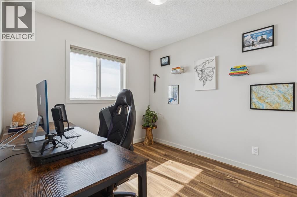 298 River Heights Crescent, Cochrane, Alberta  T4C 0V2 - Photo 13 - A2293738