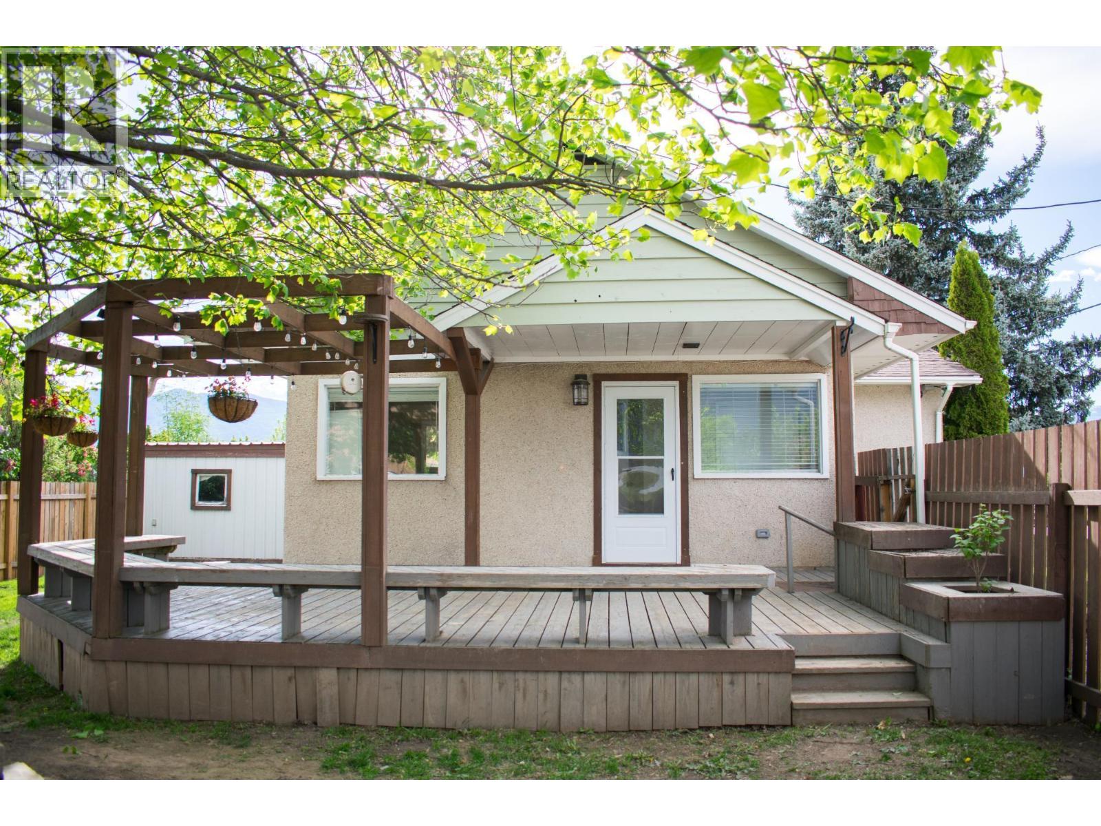 1721 Birch Street, Creston, British Columbia  V0B 1G0 - Photo 4 - 10381357