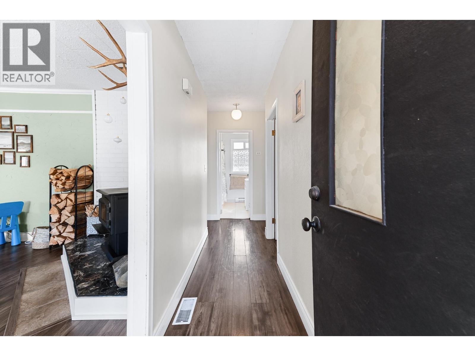 1721 Birch Street, Creston, British Columbia  V0B 1G0 - Photo 24 - 10381357