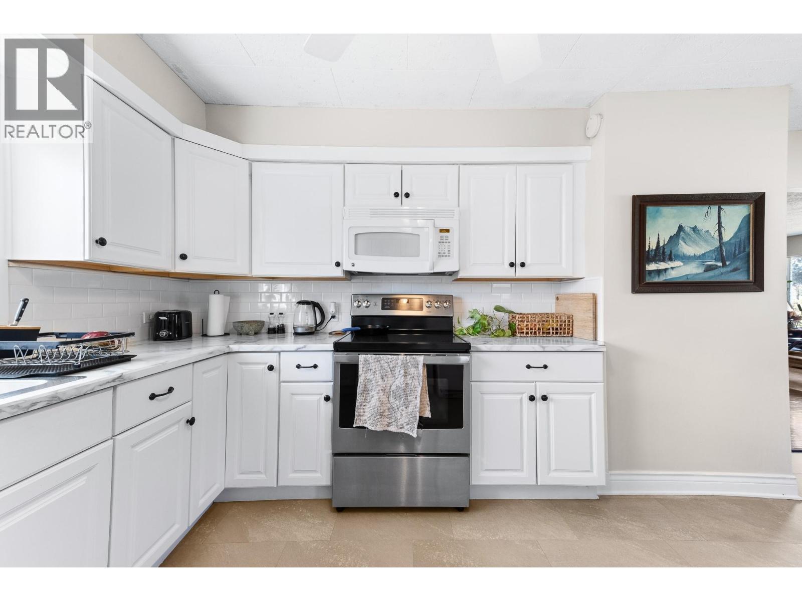 1721 Birch Street, Creston, British Columbia  V0B 1G0 - Photo 10 - 10381357