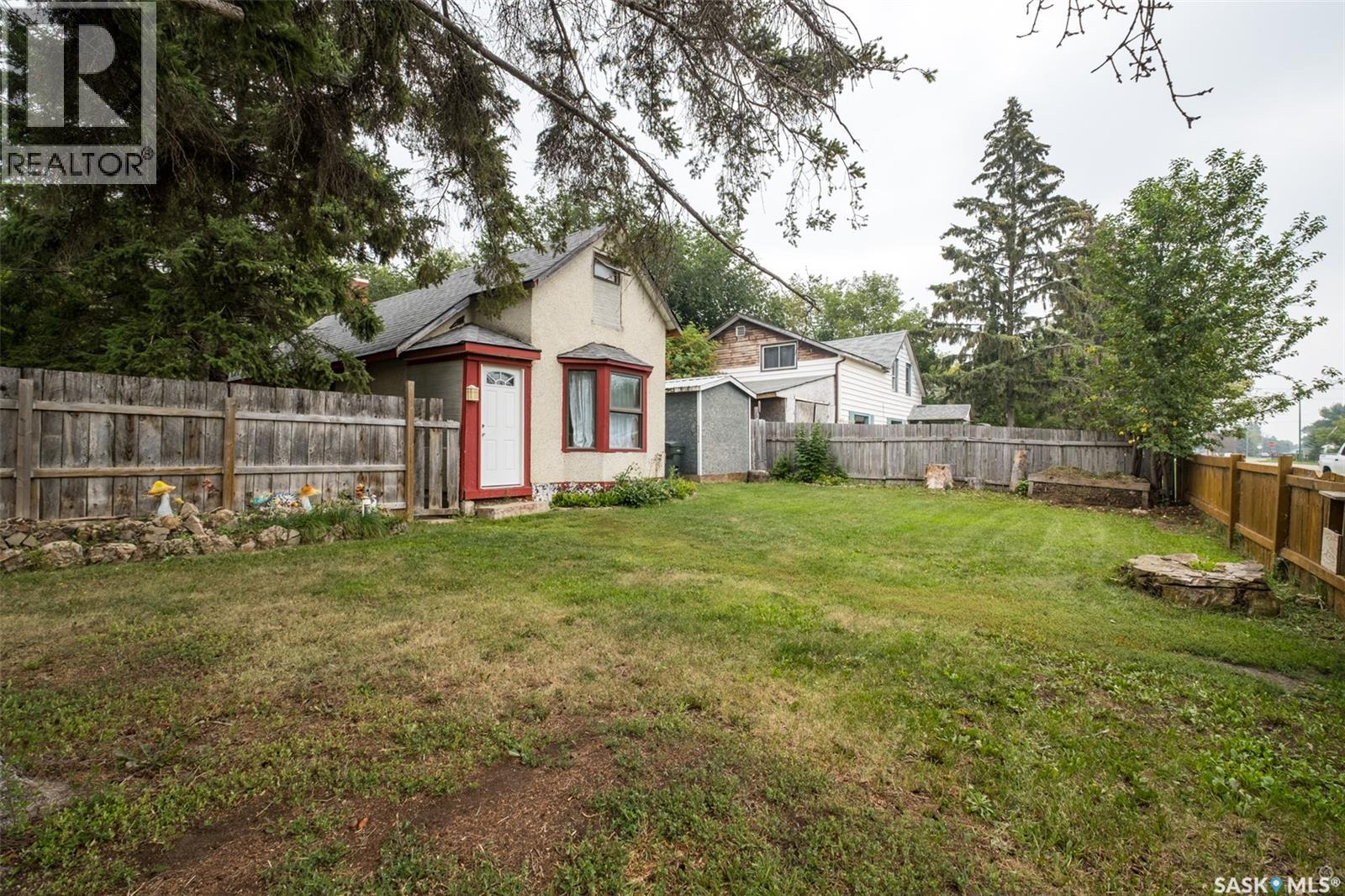 546 7th Street E, Prince Albert, Saskatchewan  S6V 0S5 - Photo 27 - SK031884