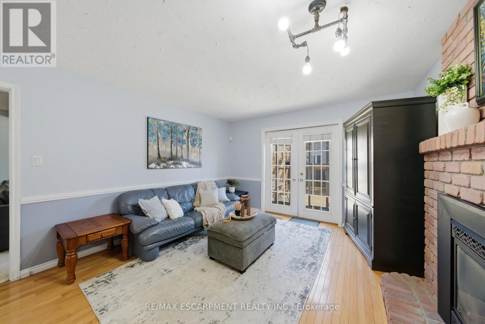 15 Finch Place, Hamilton, Ontario  L9A 5C2 - Photo 21 - X12948380