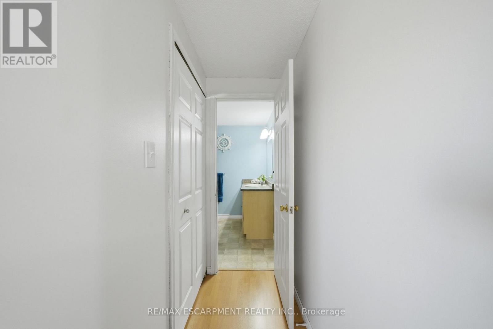 15 Finch Place, Hamilton, Ontario  L9A 5C2 - Photo 30 - X12948380