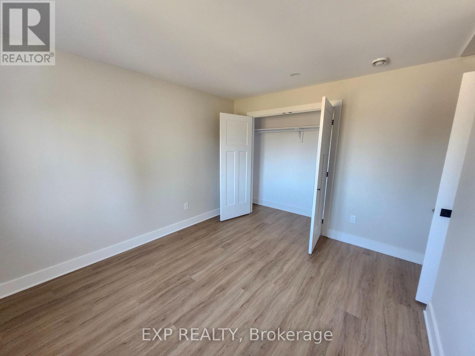 349 Pinehill Road, North Grenville, Ontario  K0G 1J0 - Photo 7 - X12948394