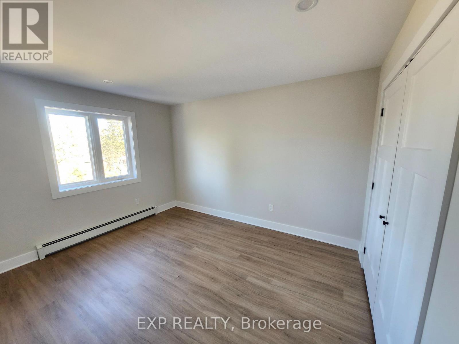 349 Pinehill Road, North Grenville, Ontario  K0G 1J0 - Photo 8 - X12948394