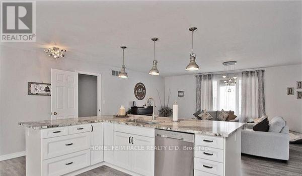 5416 Marion Street, Thames Centre, Ontario  N0L 1G4 - Photo 8 - X12948406