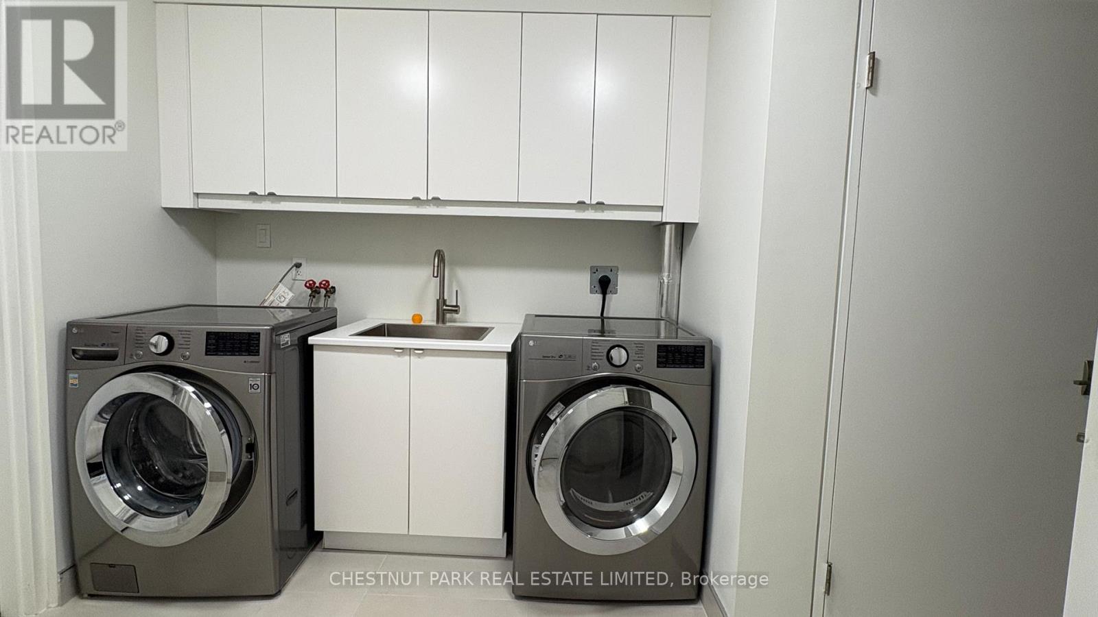 1 - 127 Hazelton Avenue, Toronto, Ontario  M5R 2E4 - Photo 21 - C12946694