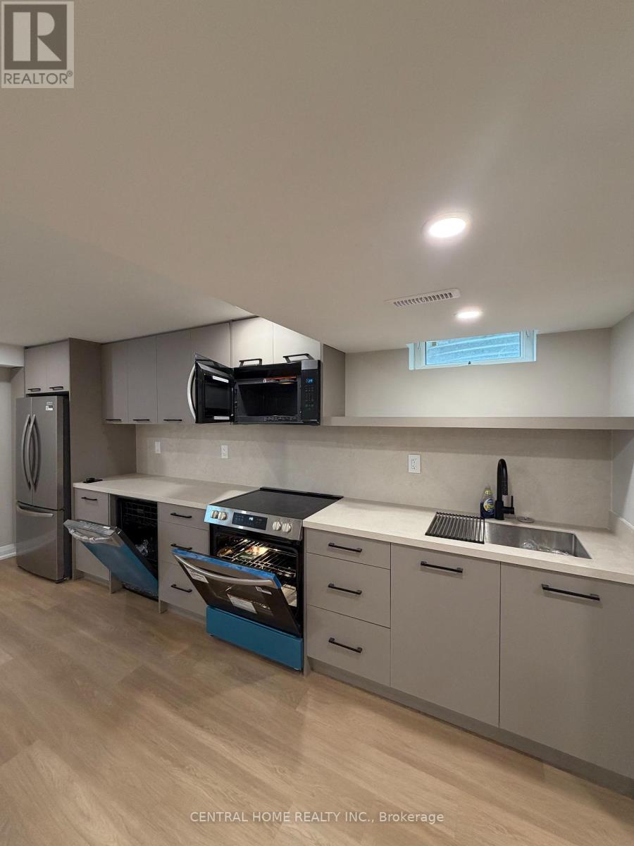 229 Spring Gate Boulevard, Vaughan, Ontario  L4J 3G3 - Photo 14 - N12948310