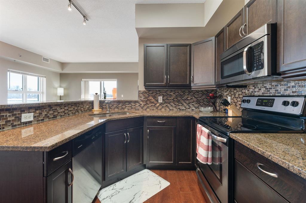 201 100 Creek Bend Road, Winnipeg, Manitoba  R2N 0G1 - Photo 2 - 202602766