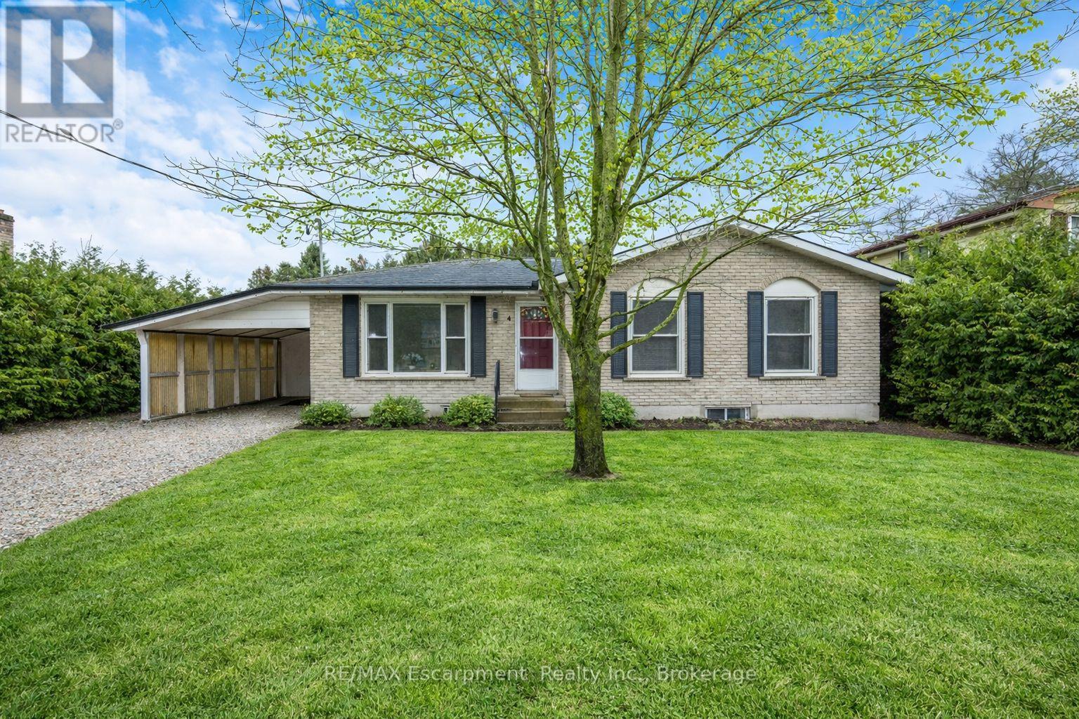 4 LYNDHURST AVENUE, Norfolk, Ontario