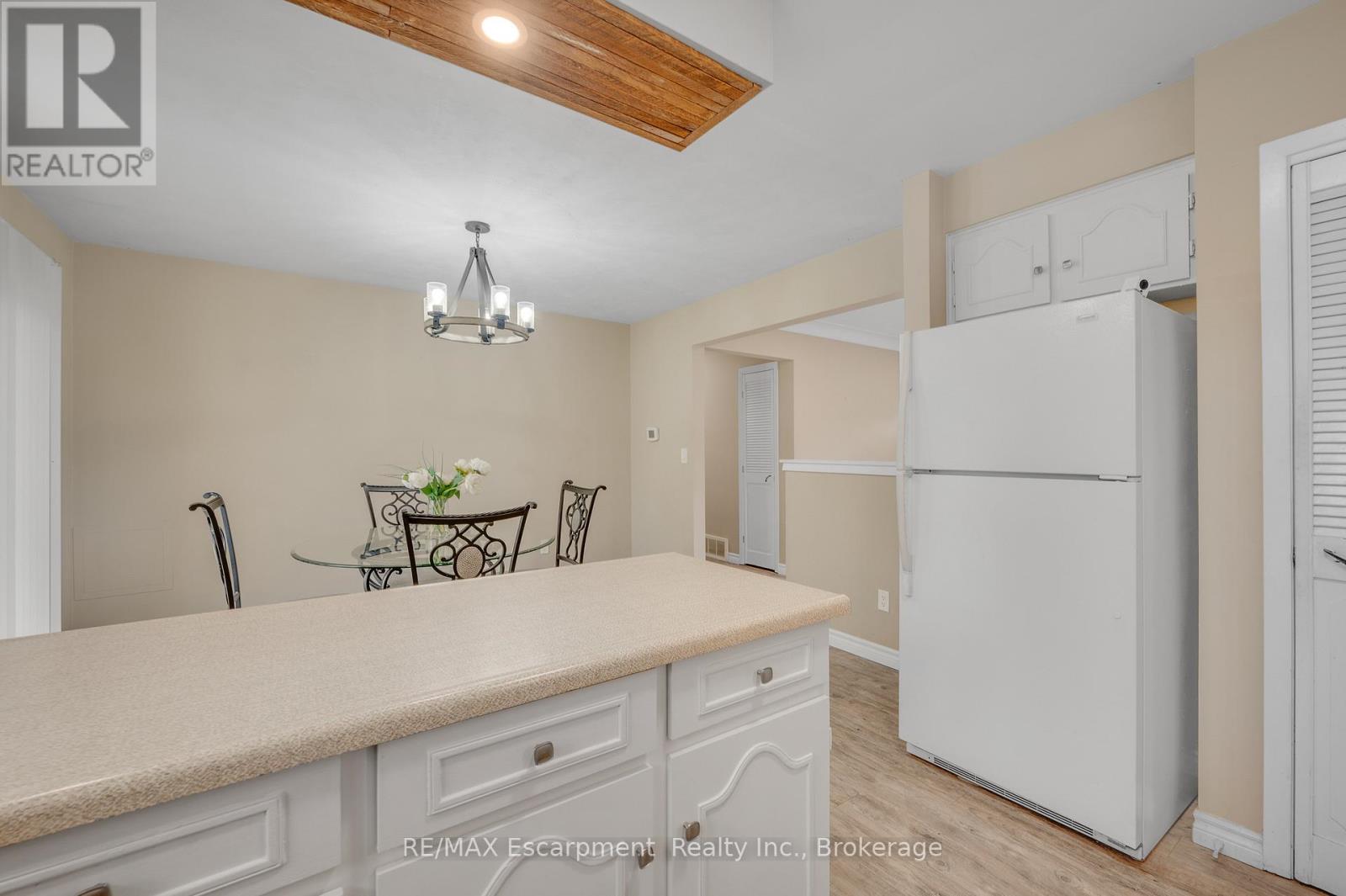 4 Lyndhurst Avenue, Norfolk, Ontario  N3Y 4J9 - Photo 7 - X12948416