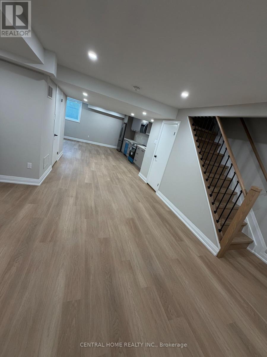 229 Spring Gate Boulevard, Vaughan, Ontario  L4J 3G3 - Photo 7 - N12948310