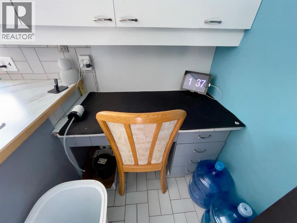 3311 Radcliffe Drive SE, Calgary, Alberta  T2A 5X3 - Photo 11 - A2297867