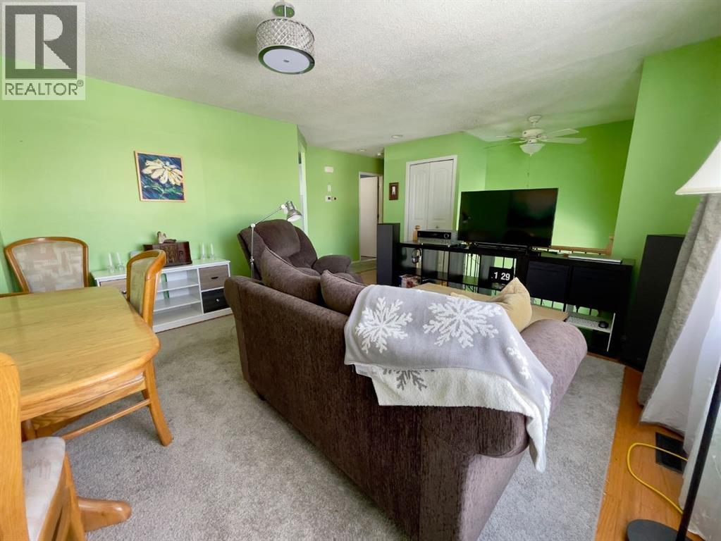 3311 Radcliffe Drive SE, Calgary, Alberta  T2A 5X3 - Photo 4 - A2297867