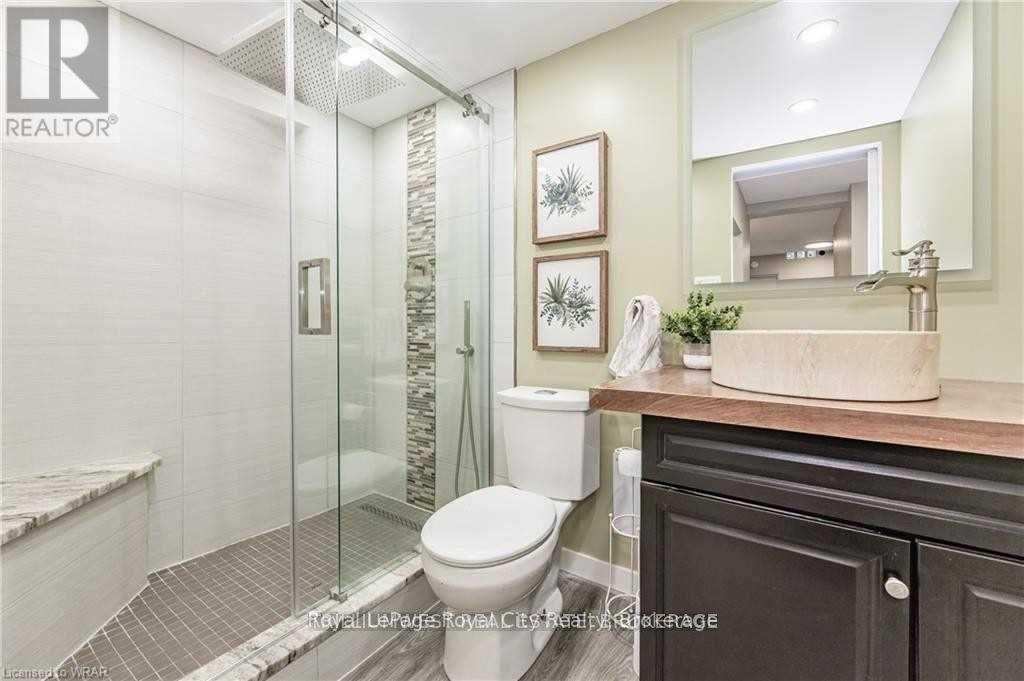 105 - 19 Woodlawn Road E, Guelph, Ontario  N1H 7B1 - Photo 14 - X12948438