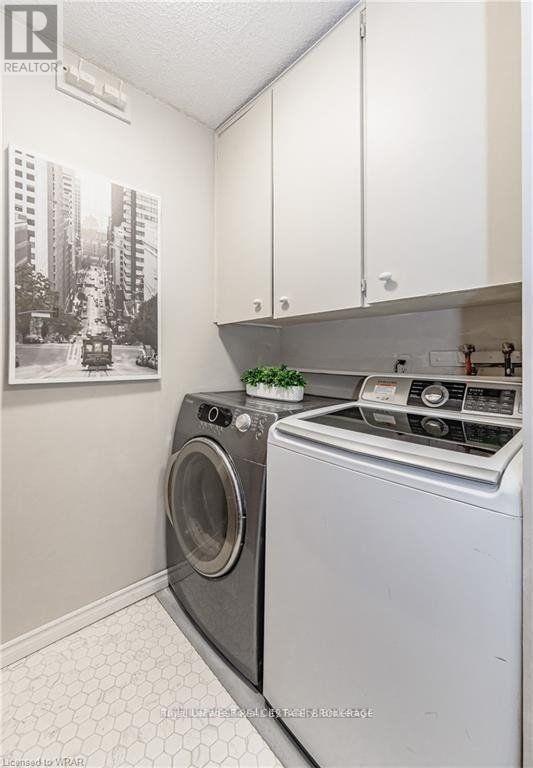 105 - 19 Woodlawn Road E, Guelph, Ontario  N1H 7B1 - Photo 18 - X12948438