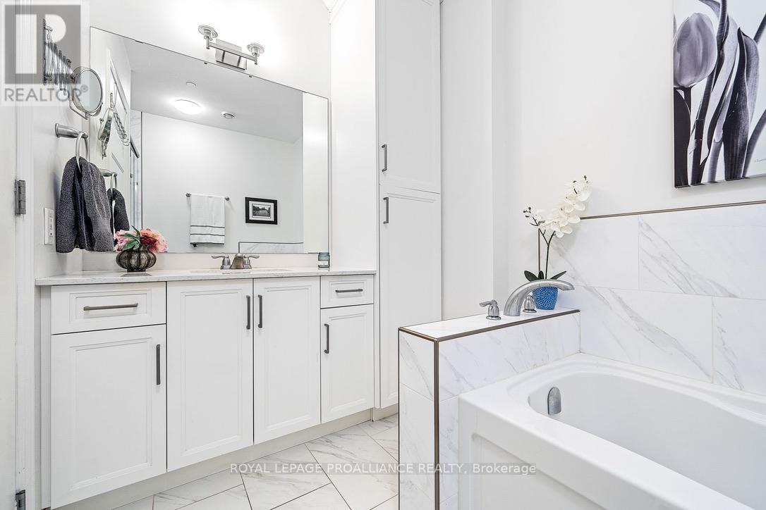 514 - 199 Front Street, Belleville, Ontario  K8N 5H5 - Photo 17 - X12948428