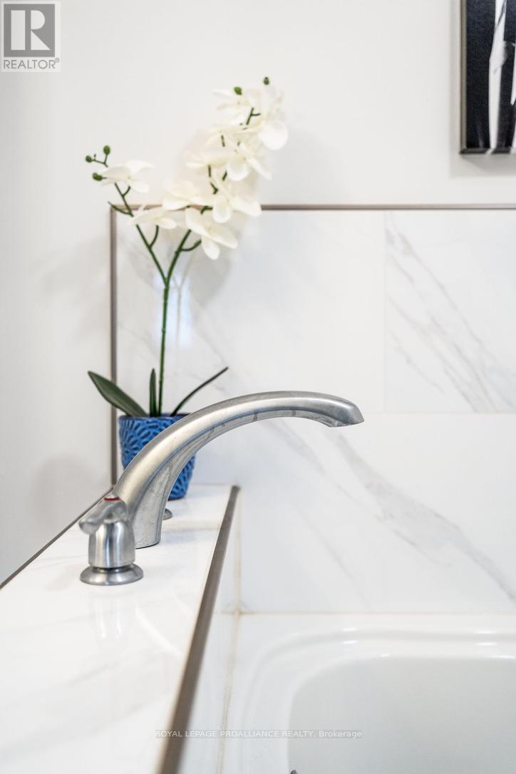 514 - 199 Front Street, Belleville, Ontario  K8N 5H5 - Photo 20 - X12948428