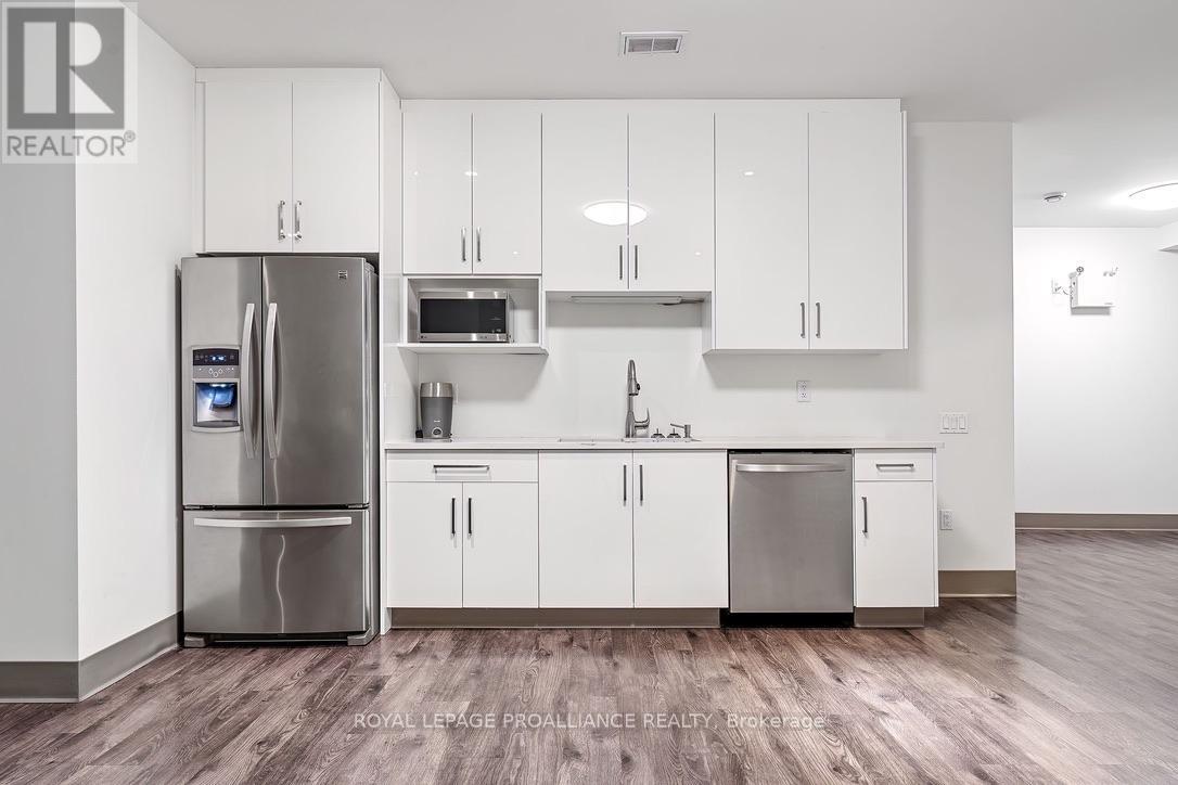 514 - 199 Front Street, Belleville, Ontario  K8N 5H5 - Photo 28 - X12948428