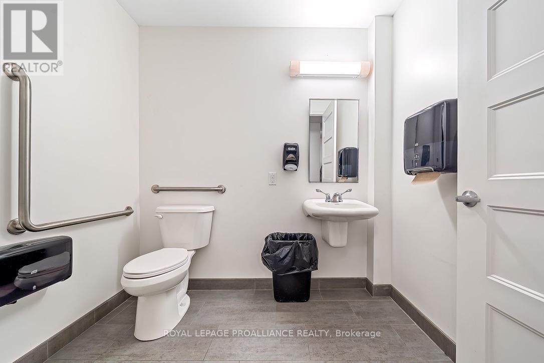 514 - 199 Front Street, Belleville, Ontario  K8N 5H5 - Photo 30 - X12948428