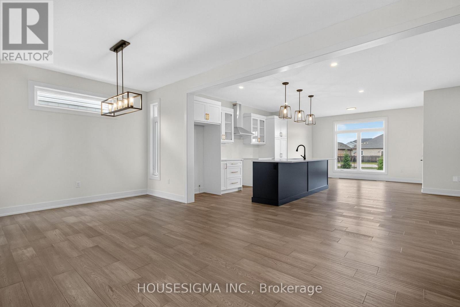 36 Kelly Drive, Zorra, Ontario  N0M 2M0 - Photo 10 - X12948474