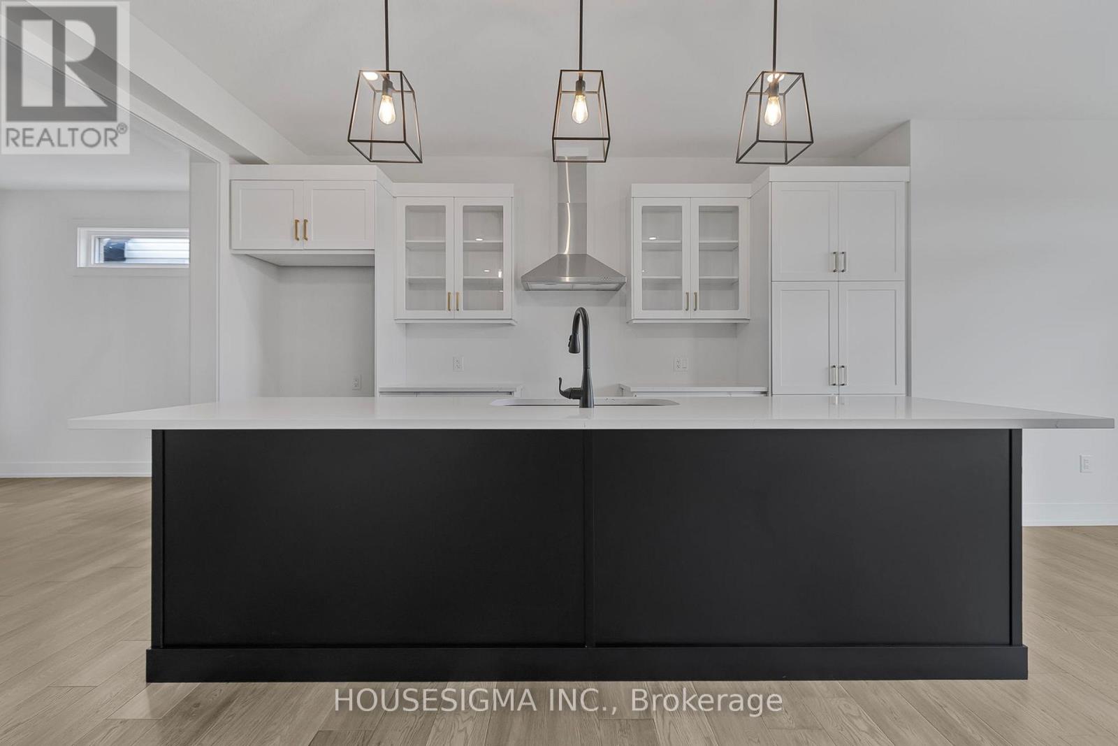 36 Kelly Drive, Zorra, Ontario  N0M 2M0 - Photo 13 - X12948474