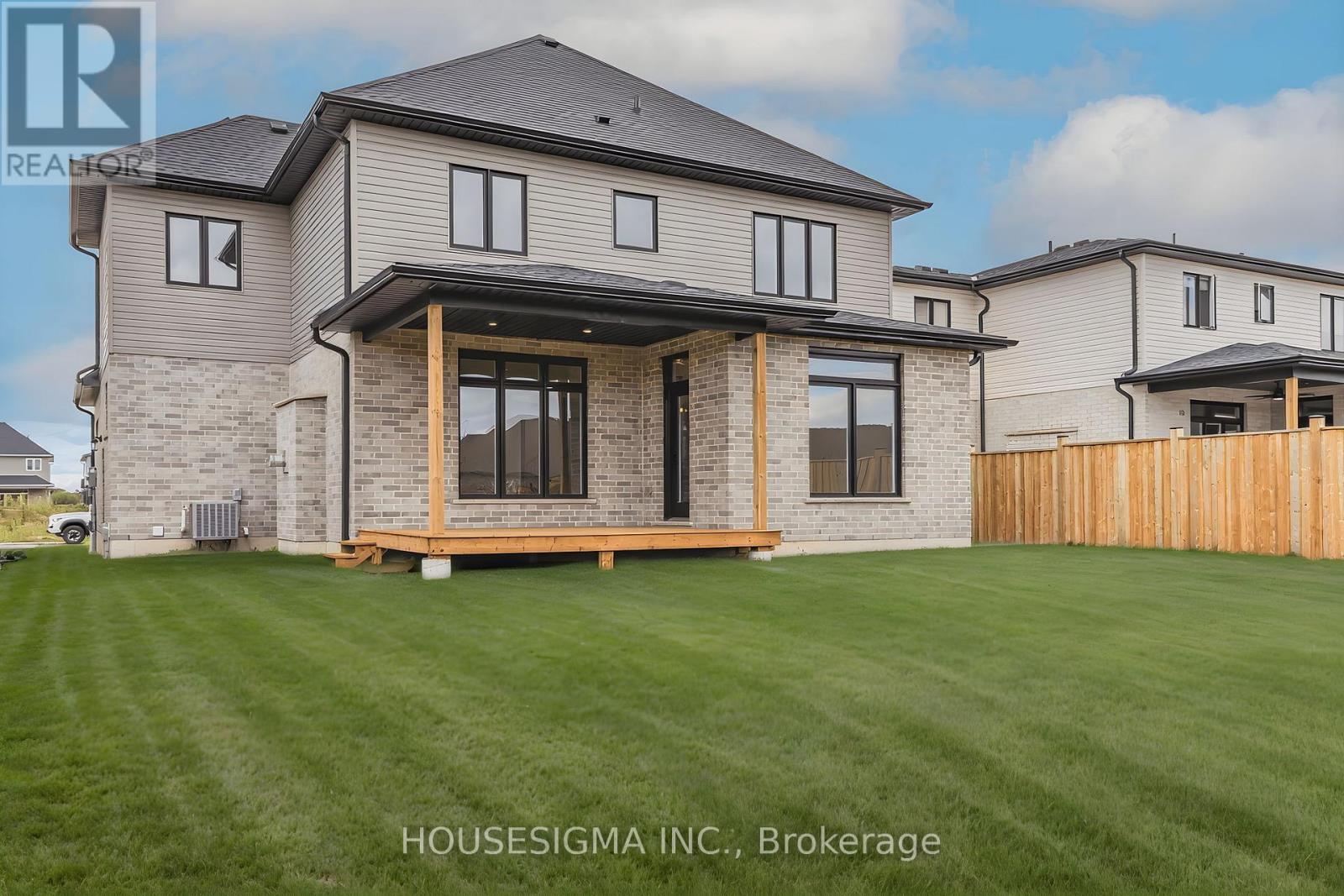 36 Kelly Drive, Zorra, Ontario  N0M 2M0 - Photo 4 - X12948474