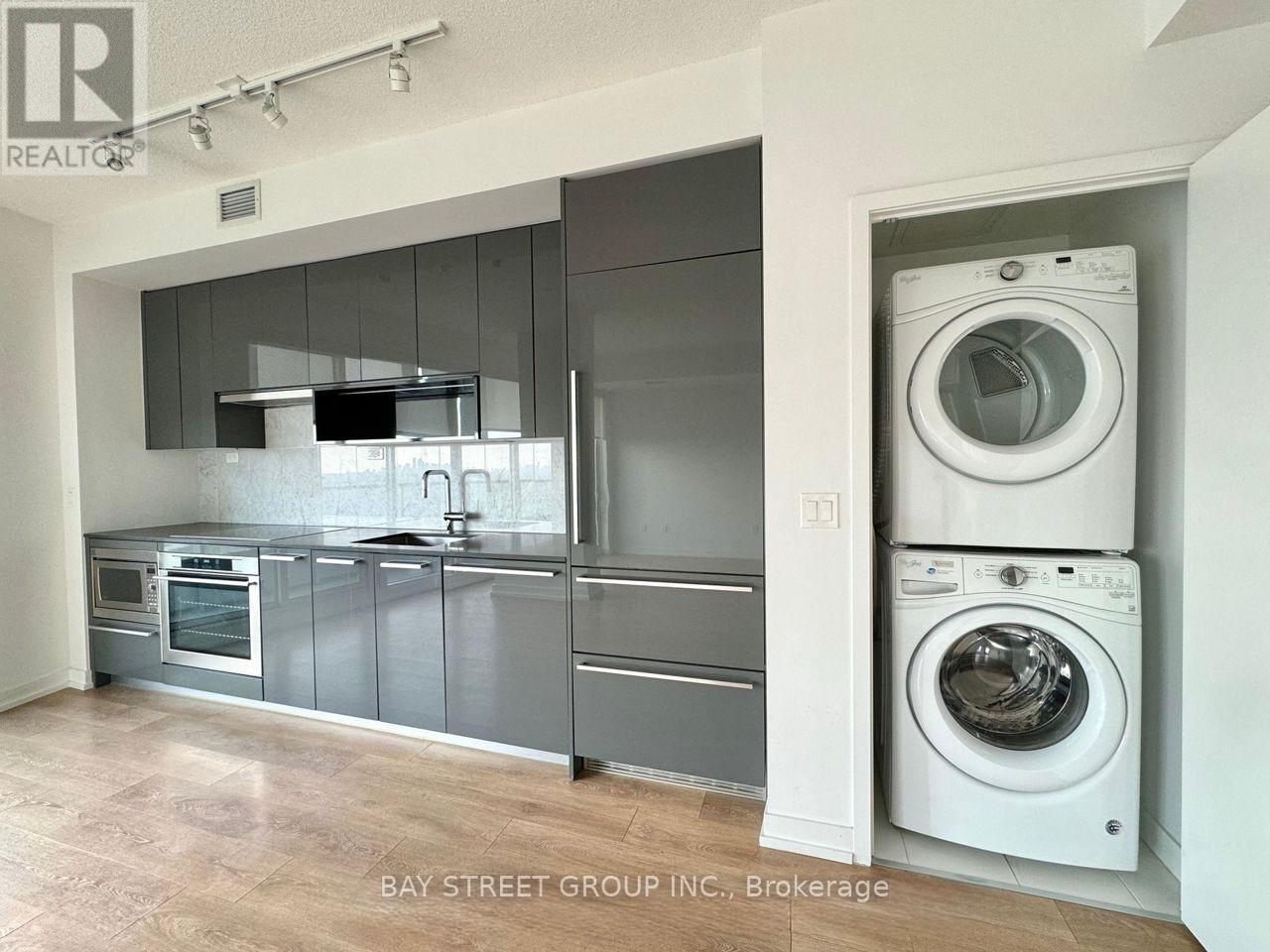 3707 - 117 Mcmahon Drive, Toronto, Ontario  M2K 0E4 - Photo 4 - C12948442