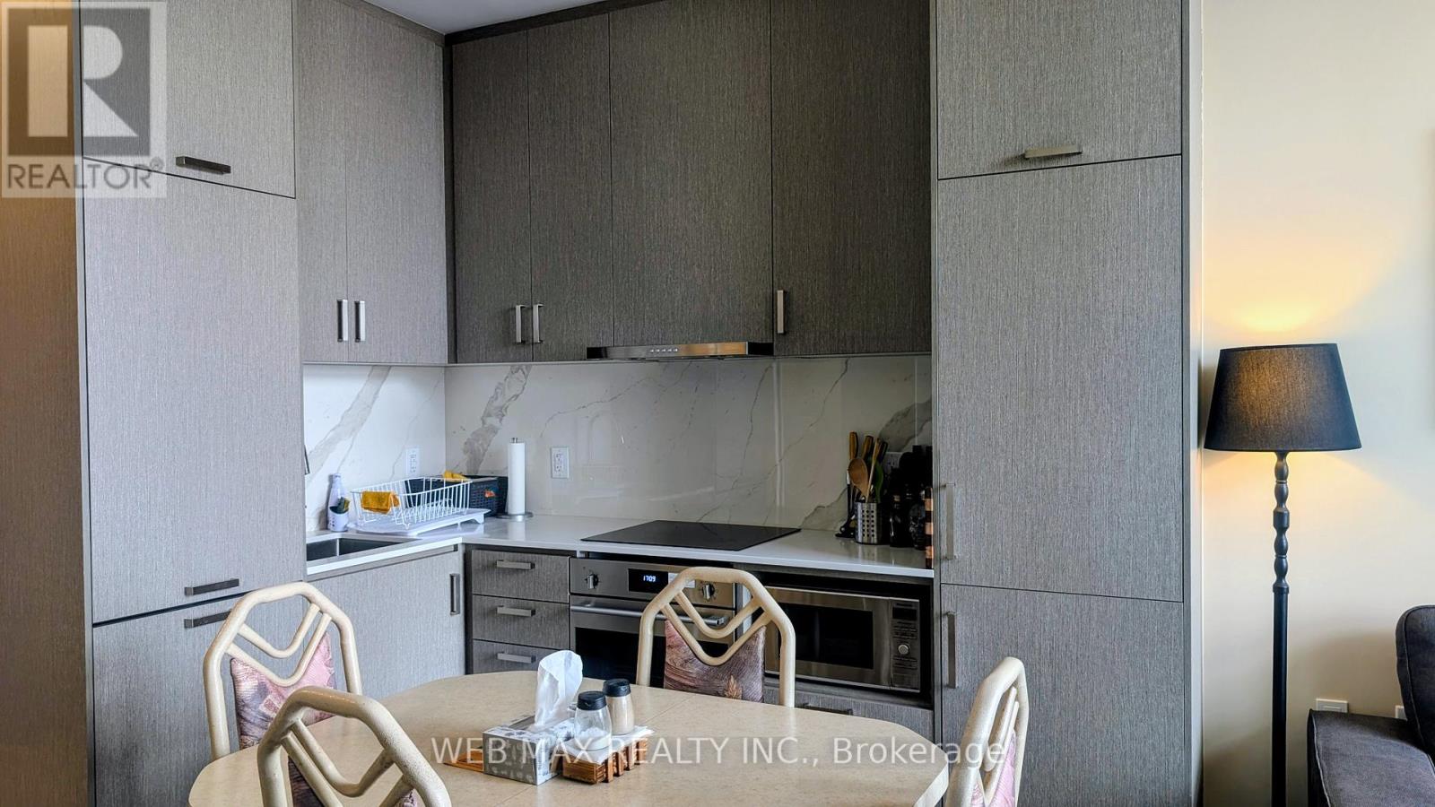 311 - 60 Honeycrisp Crescent, Vaughan, Ontario  L4K 0N5 - Photo 10 - N12948430