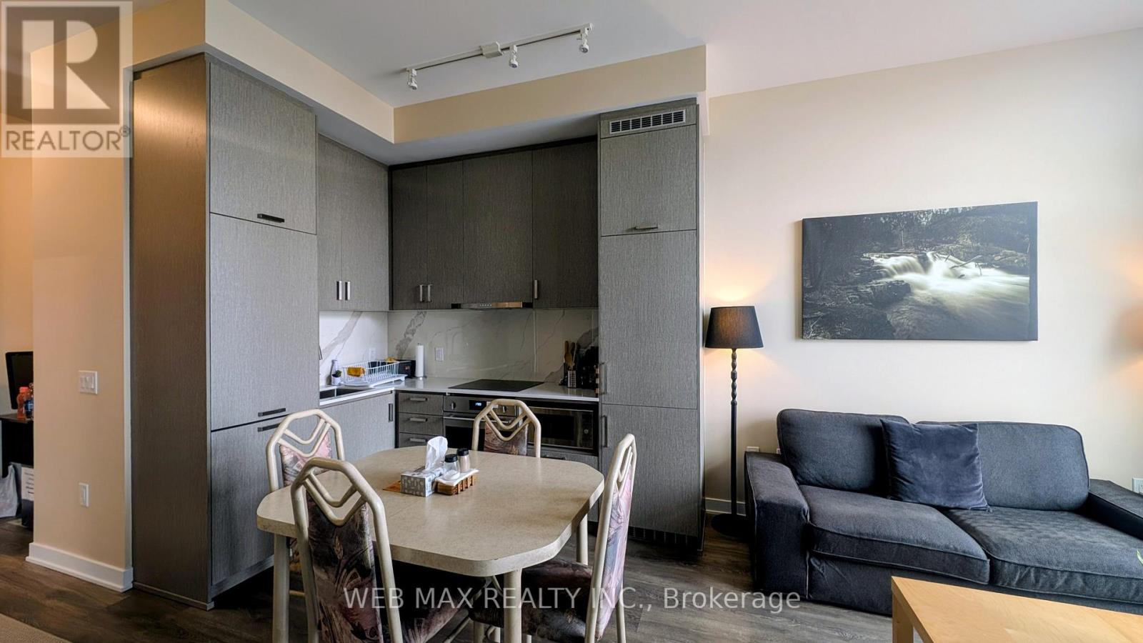 311 - 60 Honeycrisp Crescent, Vaughan, Ontario  L4K 0N5 - Photo 11 - N12948430