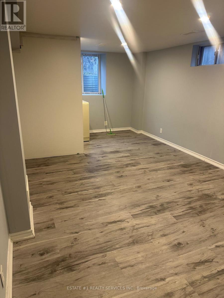 176 Kenneth Avenue, Kitchener, Ontario  N2A 1W2 - Photo 13 - X12935456