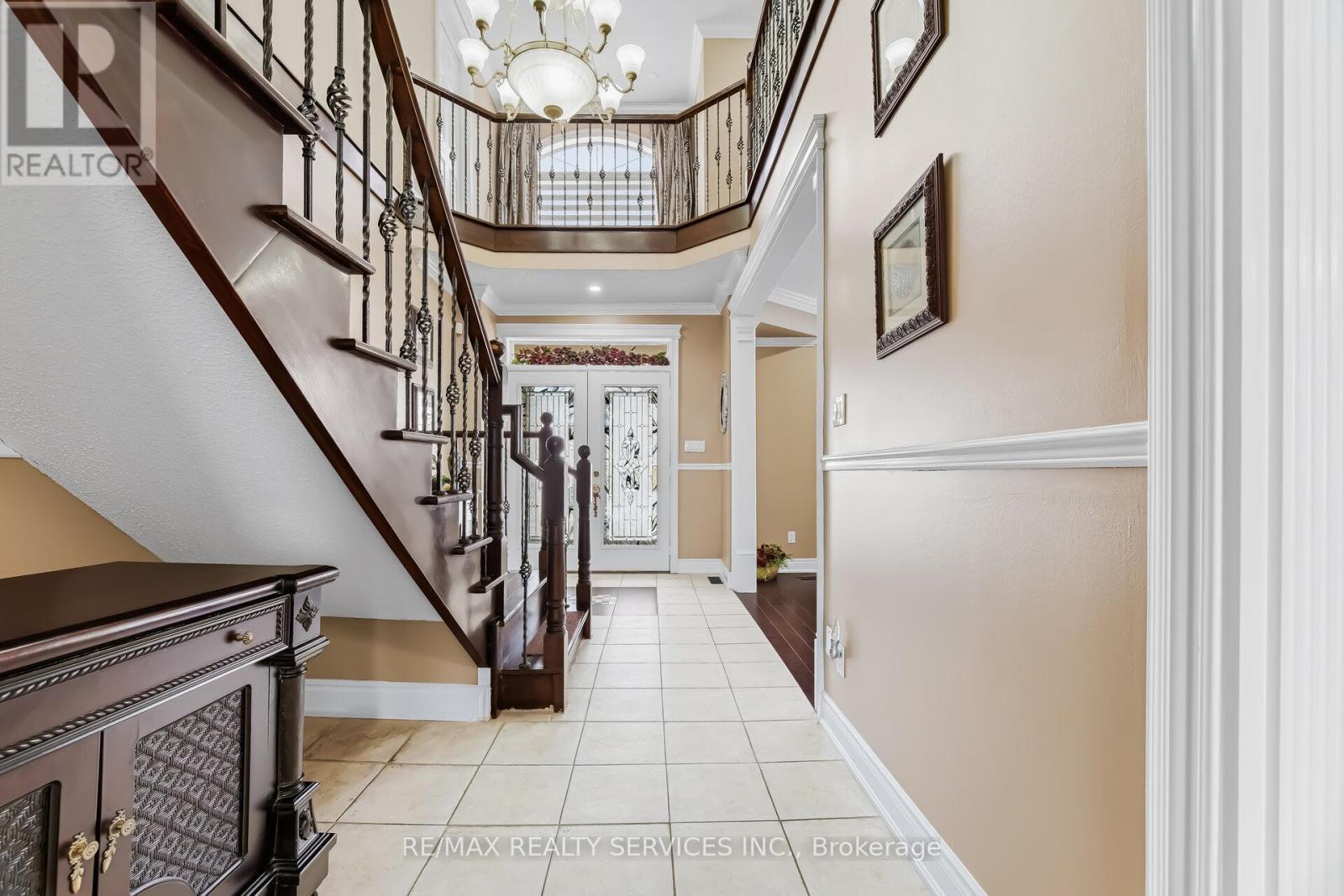 7 Waltham Drive, Toronto, Ontario  M9V 1S6 - Photo 24 - W12948460