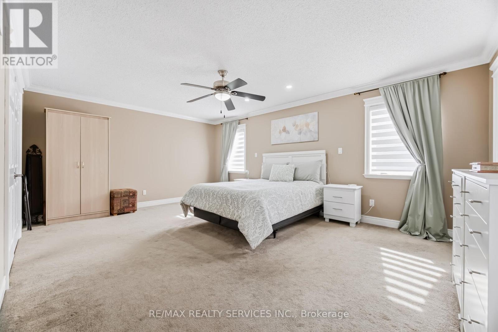 7 Waltham Drive, Toronto, Ontario  M9V 1S6 - Photo 29 - W12948460