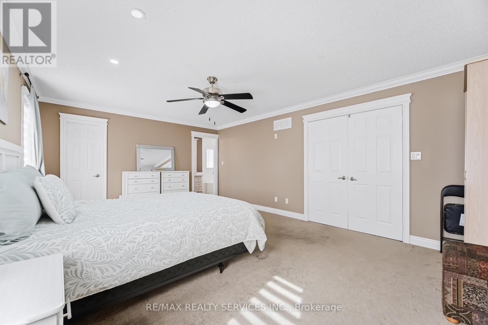 7 Waltham Drive, Toronto, Ontario  M9V 1S6 - Photo 30 - W12948460