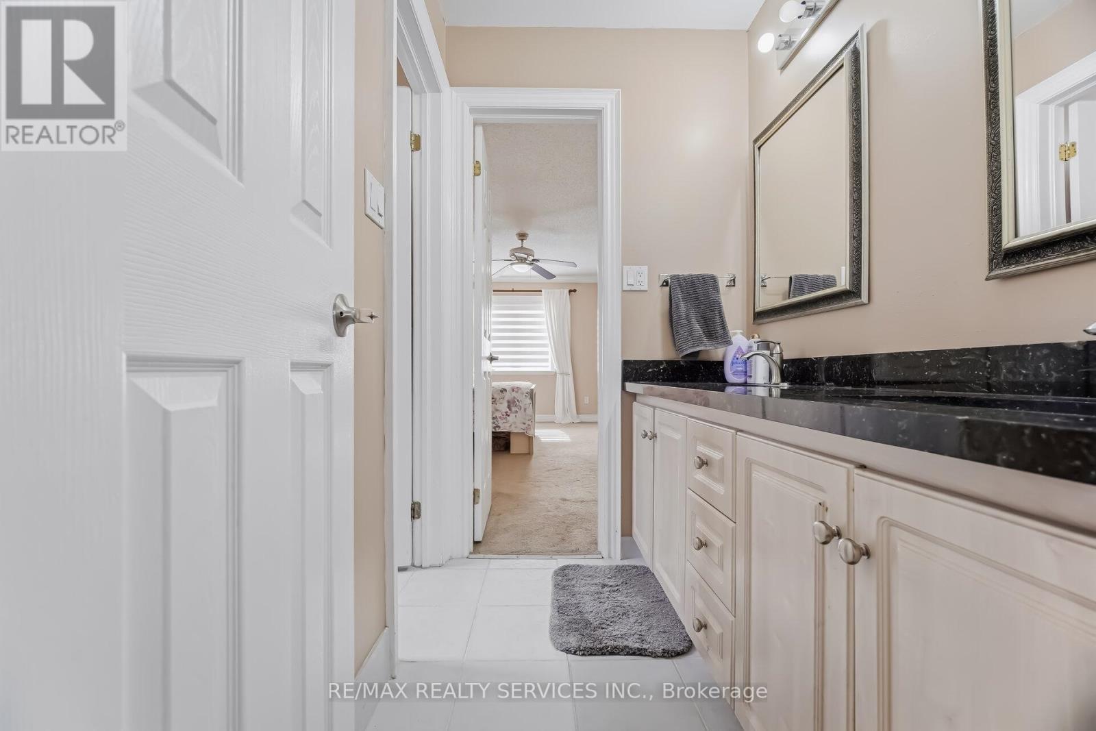 7 Waltham Drive, Toronto, Ontario  M9V 1S6 - Photo 37 - W12948460