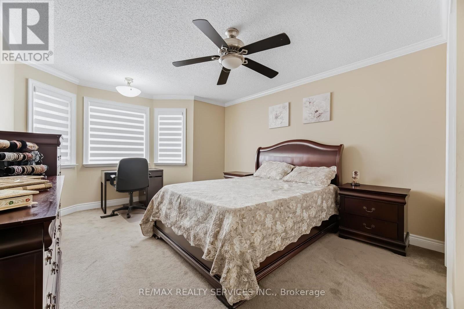 7 Waltham Drive, Toronto, Ontario  M9V 1S6 - Photo 40 - W12948460