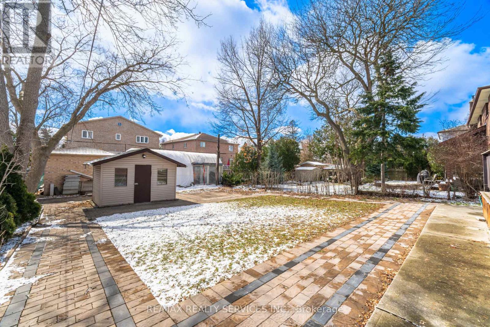 7 Waltham Drive, Toronto, Ontario  M9V 1S6 - Photo 46 - W12948460