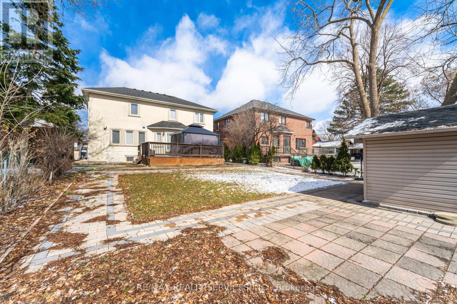 7 Waltham Drive, Toronto, Ontario  M9V 1S6 - Photo 47 - W12948460