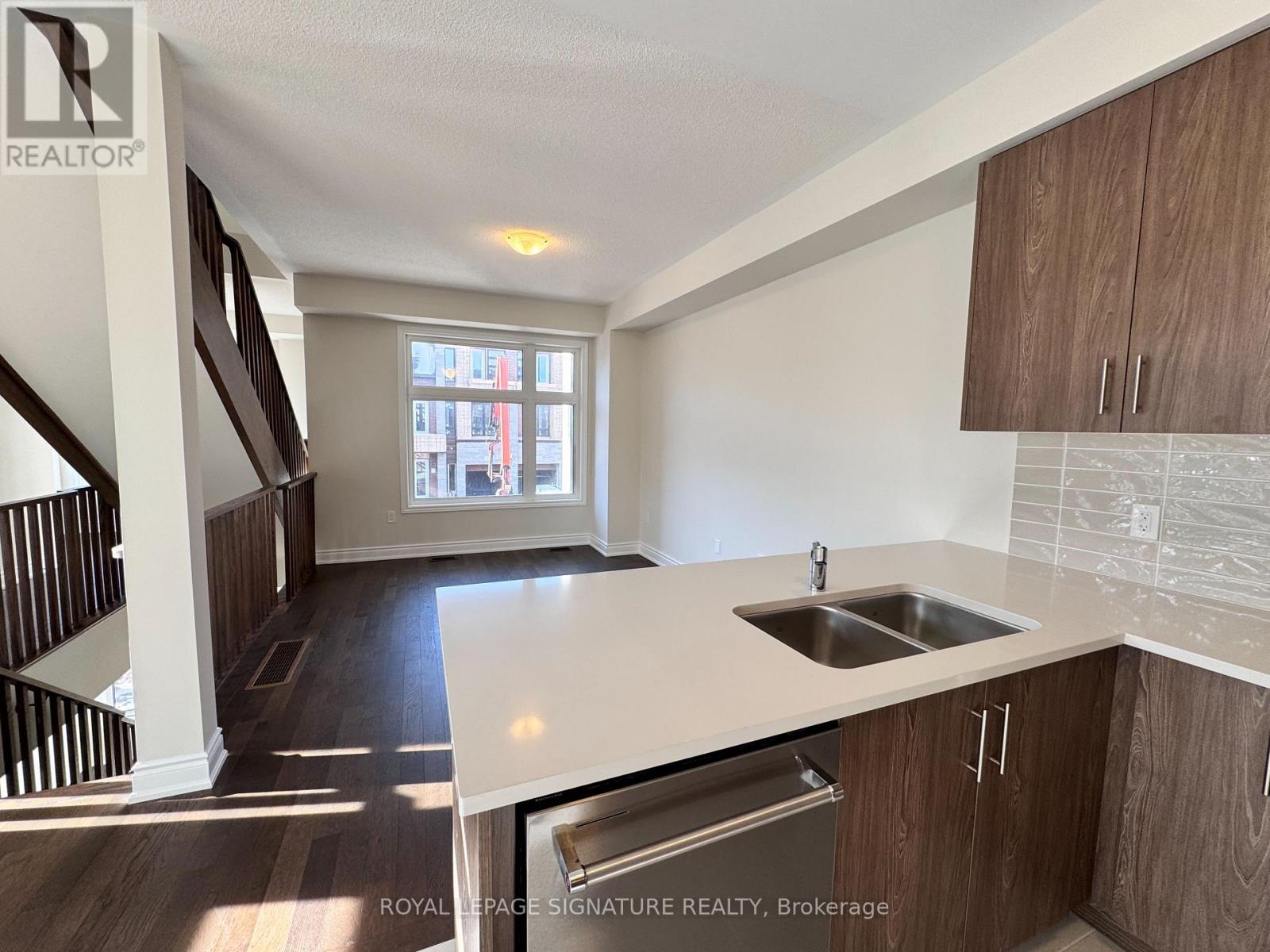 1269 Anthonia Trail, Oakville, Ontario  L6H 7Y7 - Photo 6 - W12948466