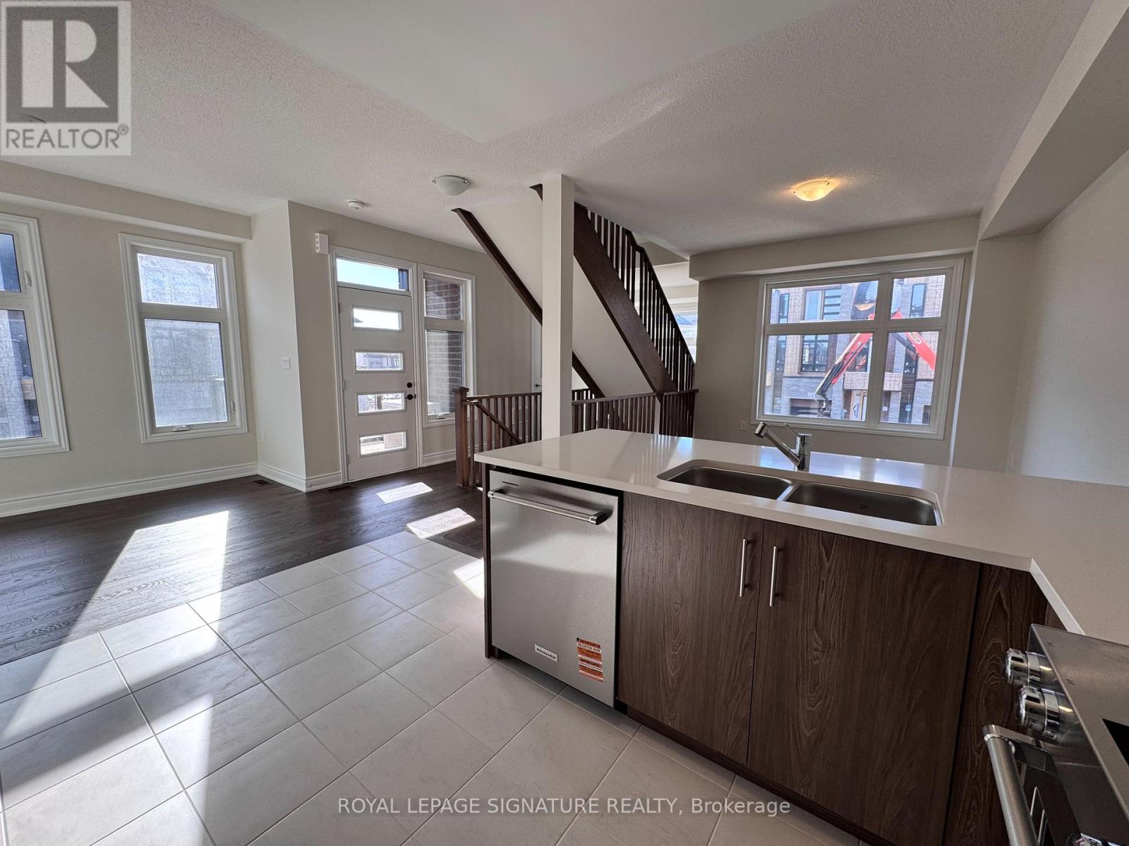 1269 Anthonia Trail, Oakville, Ontario  L6H 7Y7 - Photo 8 - W12948466