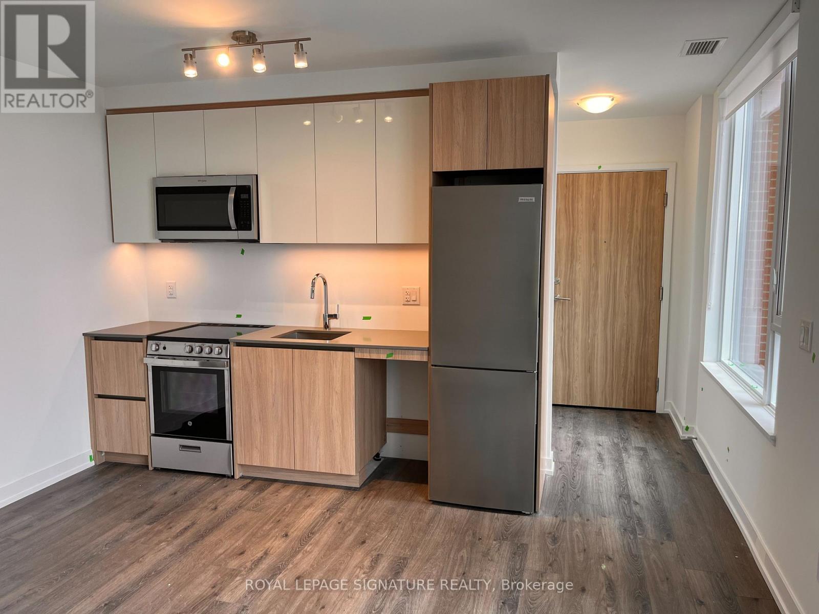 1122 - 3100 Keele Street, Toronto, Ontario  M3M 0E1 - Photo 3 - W12948468