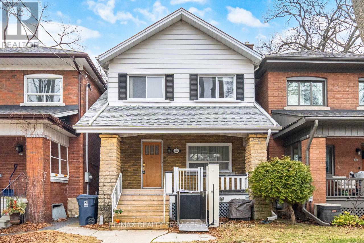 544 WINDERMERE AVENUE, Toronto, Ontario