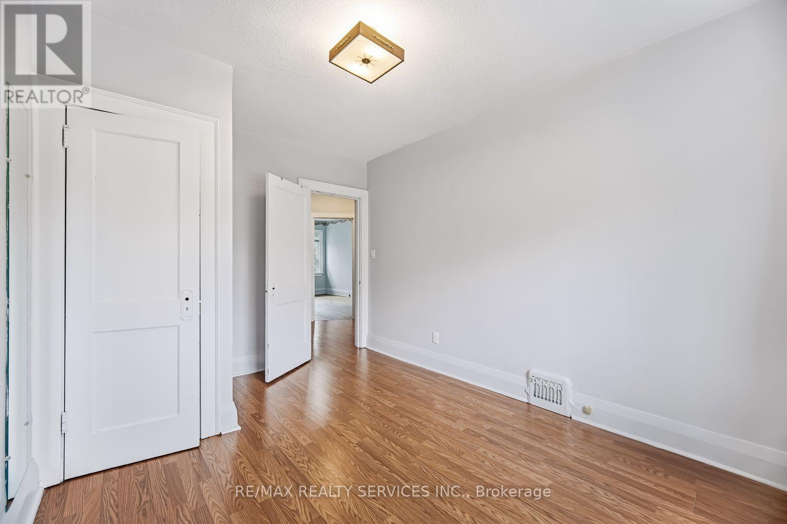 544 Windermere Avenue, Toronto, Ontario  M6S 3L7 - Photo 26 - W12948472