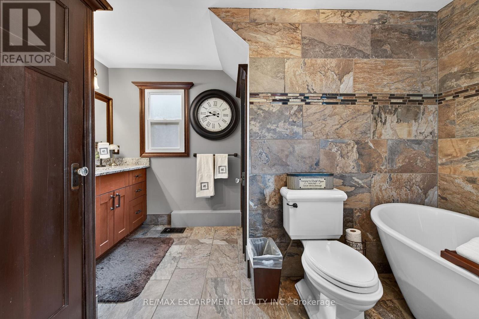 151 Holton Avenue S, Hamilton, Ontario  L8M 2L6 - Photo 26 - X12948454